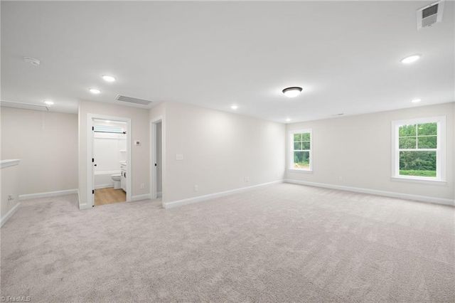 2003 Abbotts Vista Drive, Kernersville, NC 27284