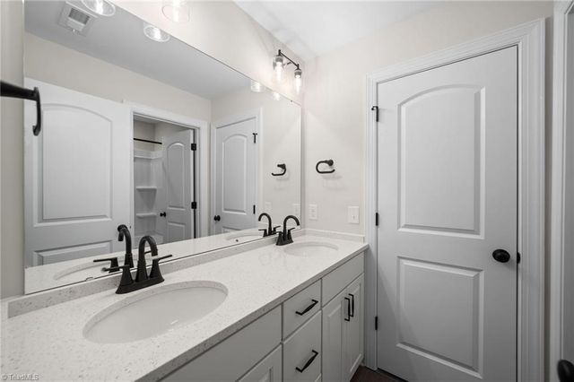 2003 Abbotts Vista Drive, Kernersville, NC 27284