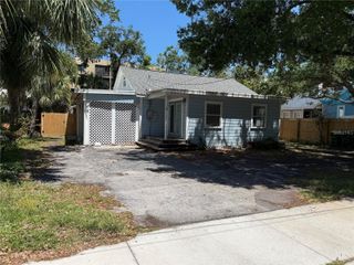 1563 7TH STREET, Sarasota, FL 34236