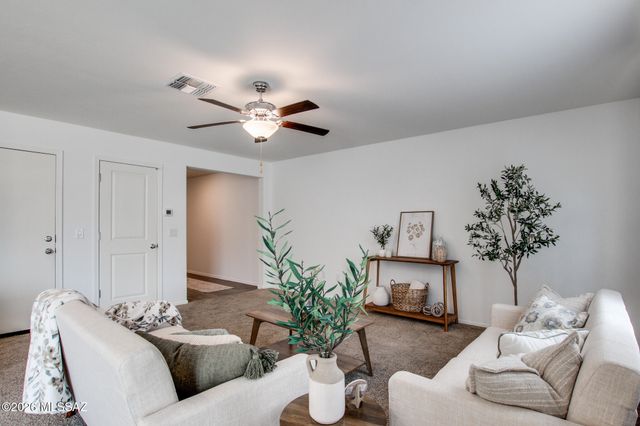 5987 S Antrim Loop, Tucson, AZ 85706