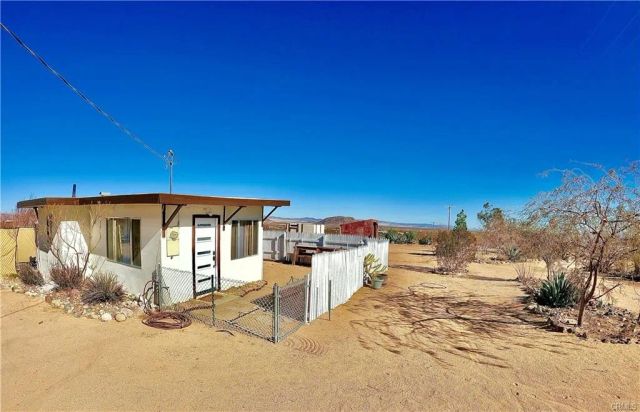 55778 Sunnyslope Drive, Landers, CA 92285