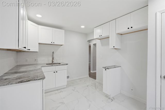 20052 Ferguson Street, Detroit, MI 48235