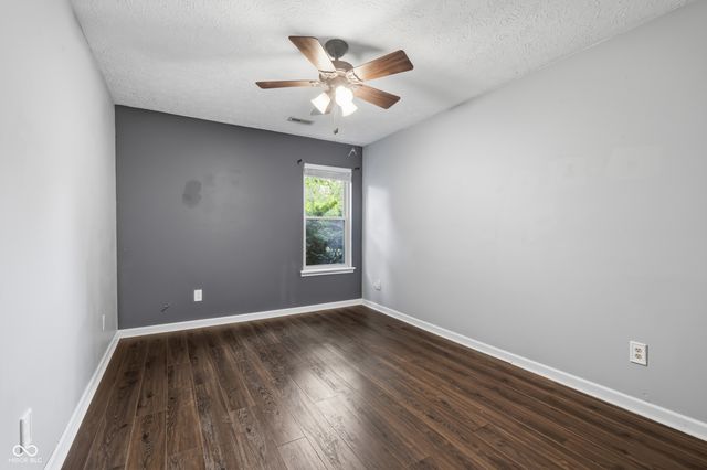 8362 La Habra Lane, Indianapolis, IN 46236