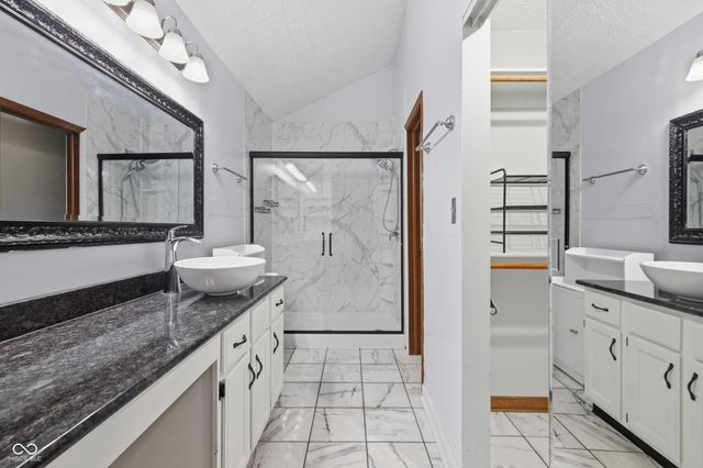 8362 La Habra Lane, Indianapolis, IN 46236
