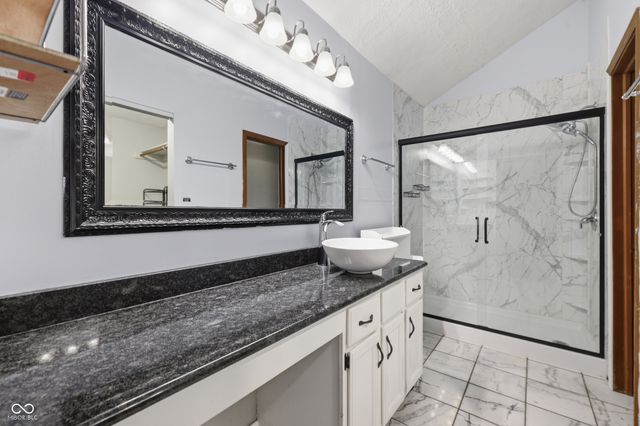 8362 La Habra Lane, Indianapolis, IN 46236