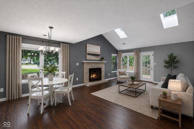 8362 La Habra Lane, Indianapolis, IN 46236
