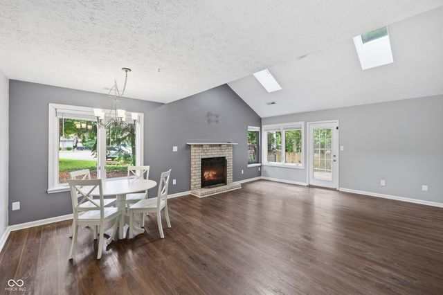 8362 La Habra Lane, Indianapolis, IN 46236