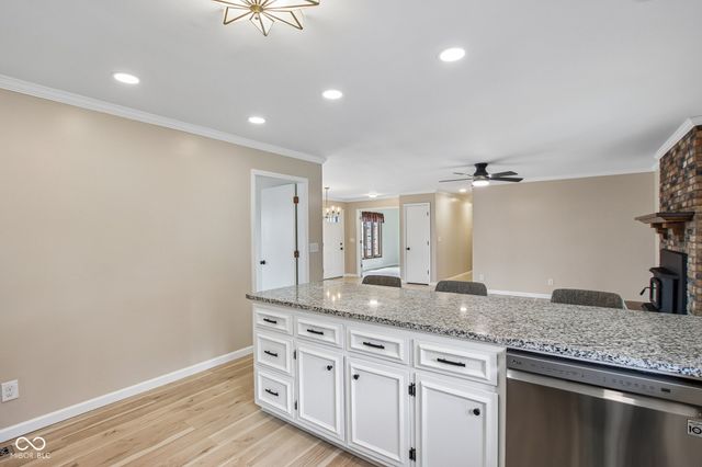 2440 E County Road 300 S, Danville, IN 46122
