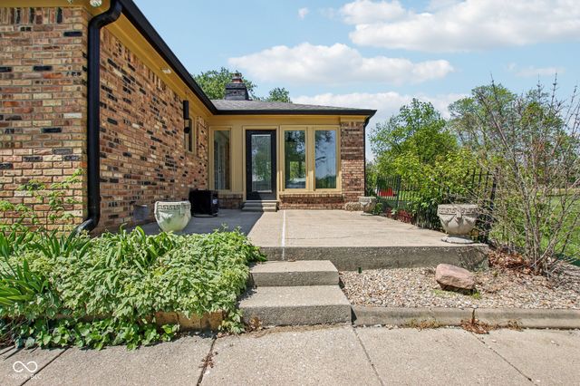 2440 E County Road 300 S, Danville, IN 46122