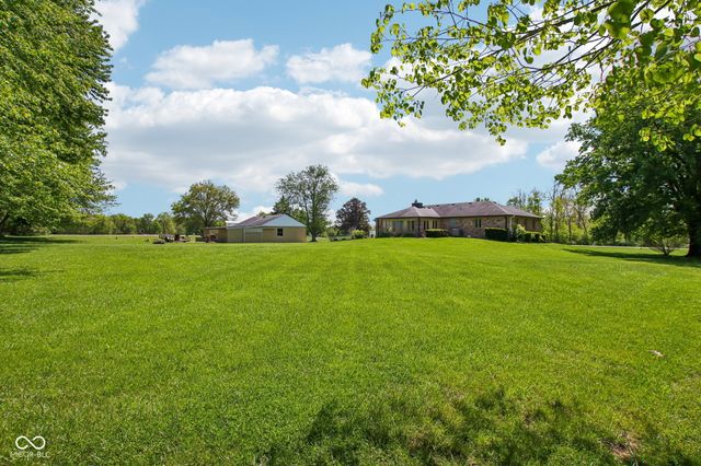 2440 E County Road 300 S, Danville, IN 46122