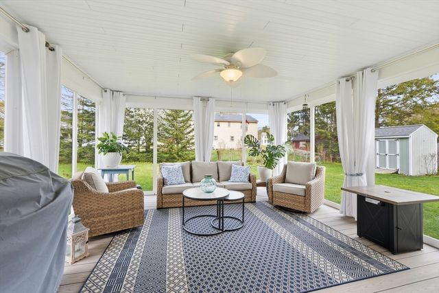 24 Maple Street, West Brookfield, MA 01585