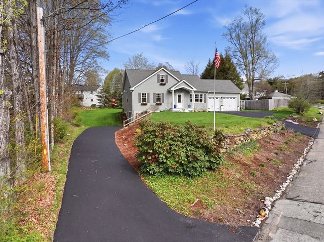 24 Maple Street, West Brookfield, MA 01585