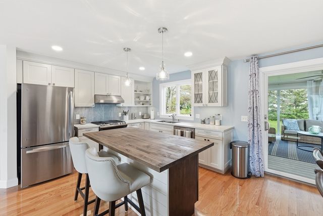 24 Maple Street, West Brookfield, MA 01585