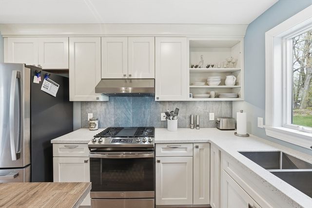 24 Maple Street, West Brookfield, MA 01585