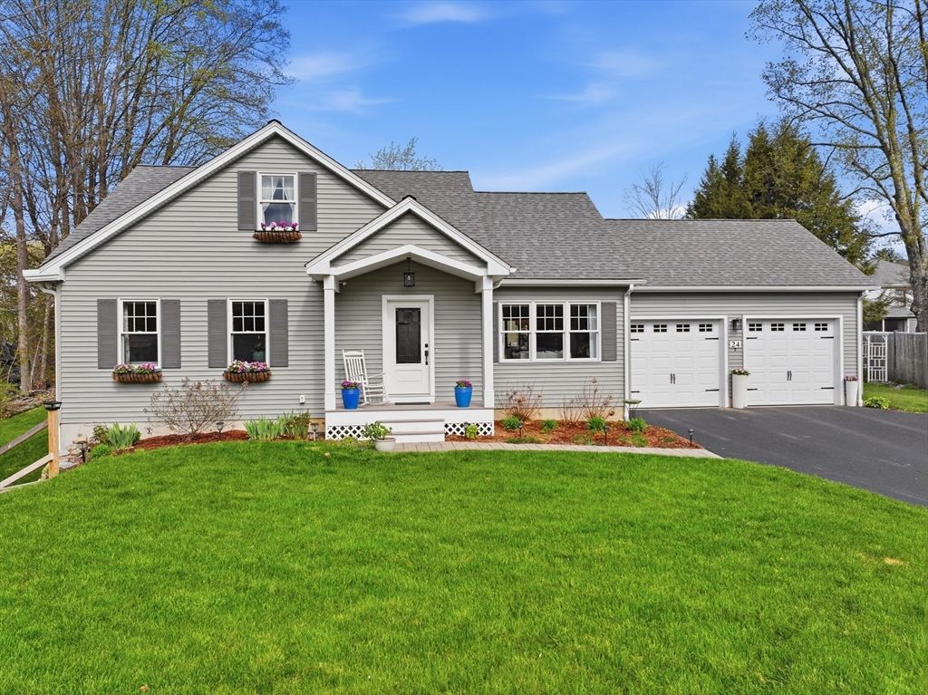 24 Maple Street, West Brookfield, MA 01585