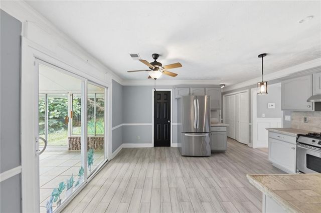 310 Crescentview Court, Lawrenceville, GA 30044