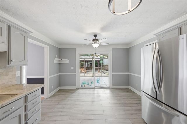 310 Crescentview Court, Lawrenceville, GA 30044
