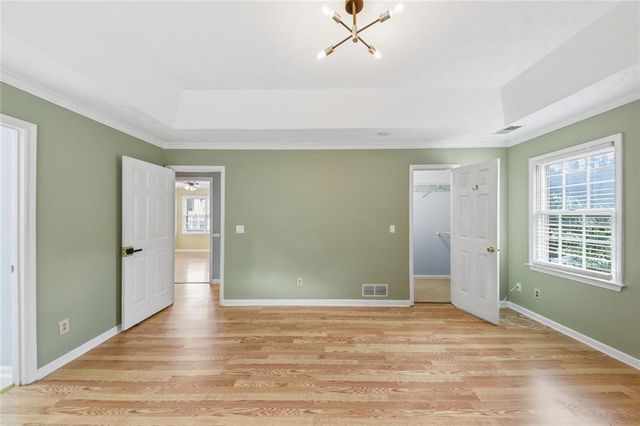 310 Crescentview Court, Lawrenceville, GA 30044
