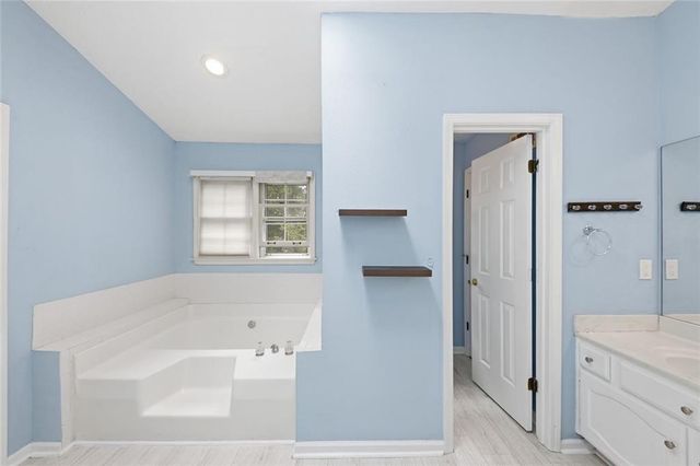 310 Crescentview Court, Lawrenceville, GA 30044