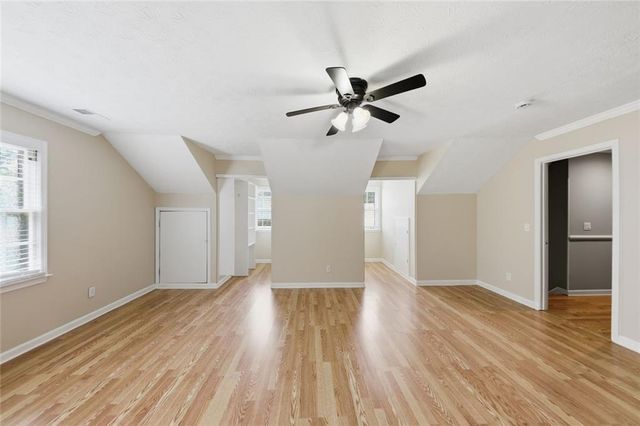 310 Crescentview Court, Lawrenceville, GA 30044