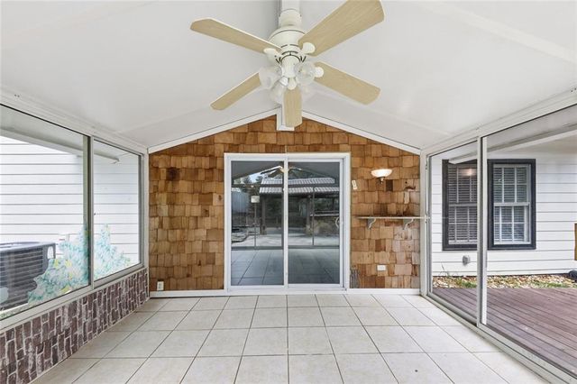 310 Crescentview Court, Lawrenceville, GA 30044