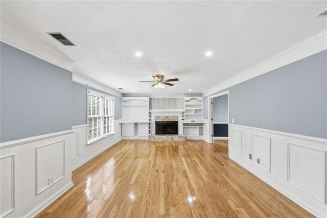 310 Crescentview Court, Lawrenceville, GA 30044