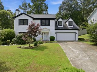 310 Crescentview Court, Lawrenceville, GA 30044