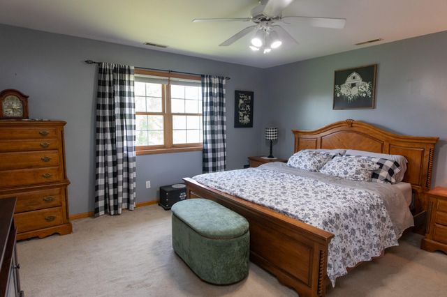 10216 New Hampshire Street, Crown Point, IN 46307