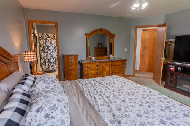 10216 New Hampshire Street, Crown Point, IN 46307