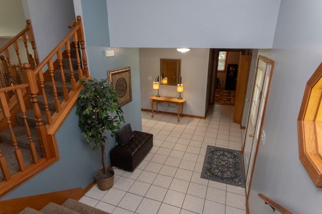 10216 New Hampshire Street, Crown Point, IN 46307