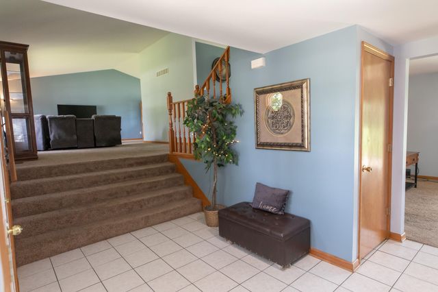 10216 New Hampshire Street, Crown Point, IN 46307