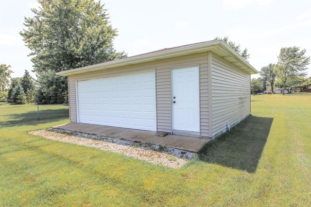 10216 New Hampshire Street, Crown Point, IN 46307