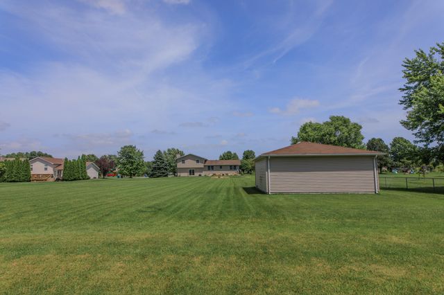 10216 New Hampshire Street, Crown Point, IN 46307