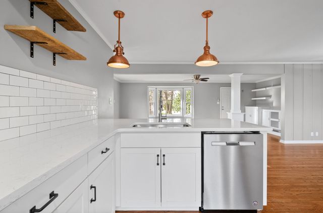 130 Alfred Dr, Clarksville, TN 37043