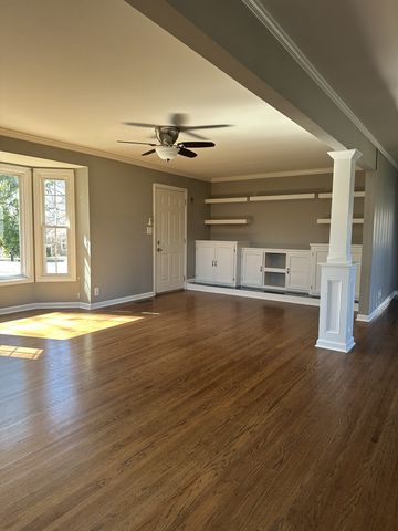 130 Alfred Dr, Clarksville, TN 37043