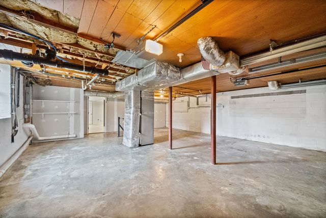 130 Alfred Dr, Clarksville, TN 37043