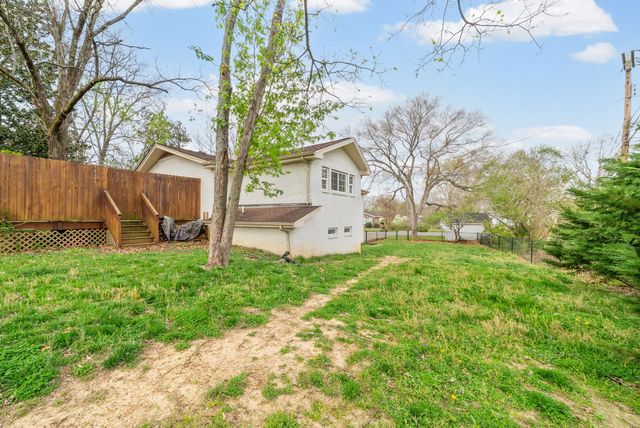 130 Alfred Dr, Clarksville, TN 37043