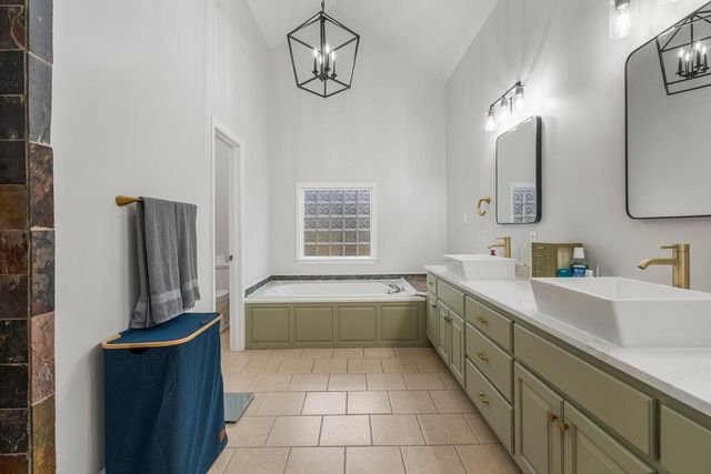 832 Voorhees Road, Hamilton, GA 31811