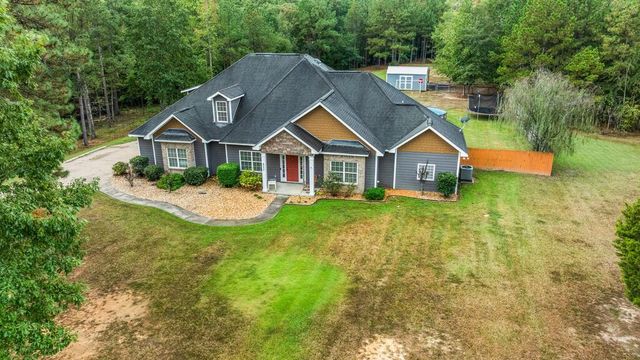 832 Voorhees Road, Hamilton, GA 31811
