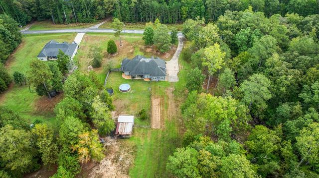 832 Voorhees Road, Hamilton, GA 31811