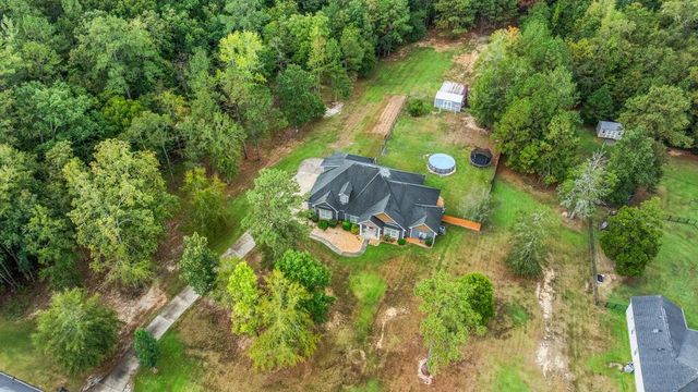 832 Voorhees Road, Hamilton, GA 31811