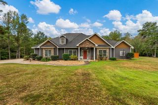 832 Voorhees Road, Hamilton, GA 31811