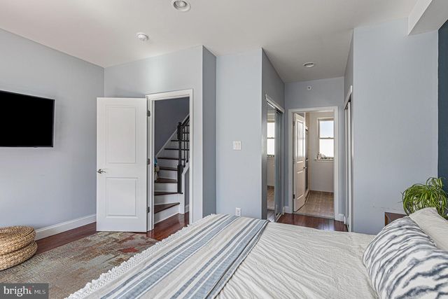 1935 W GEORGE ST, Philadelphia, PA 19130