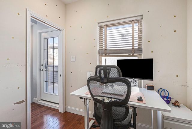 1935 W GEORGE ST, Philadelphia, PA 19130