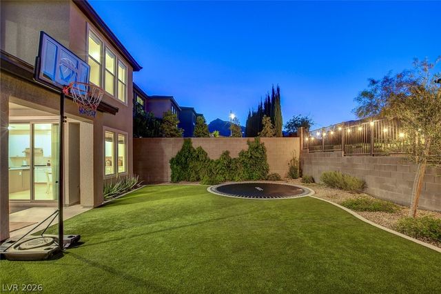 12438 Sunset Sage Avenue, Las Vegas, NV 89138