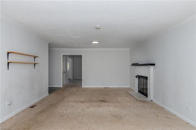 96 Colombia DR, Newport News, VA 23608