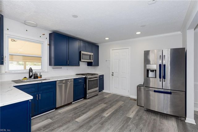 96 Colombia DR, Newport News, VA 23608