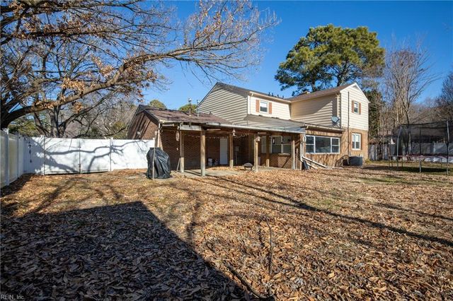 96 Colombia DR, Newport News, VA 23608