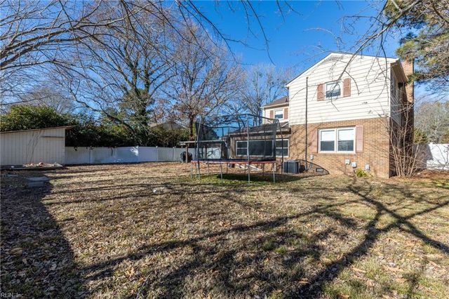 96 Colombia DR, Newport News, VA 23608