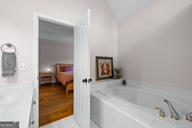 100 Sycamore Way, Sharpsburg, GA 30277